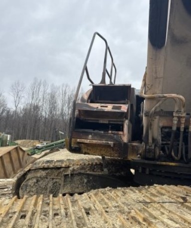 2015 John Deere 300G LC Excavator - Image 4