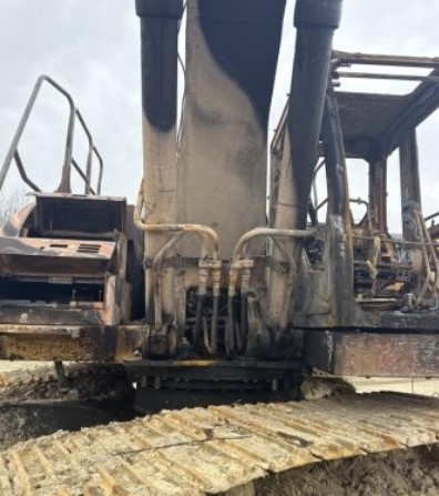 2015 John Deere 300G LC Excavator - Image 5