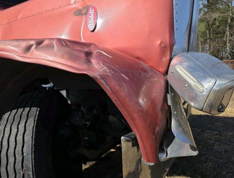 2015 Peterbilt 389 - Image 12