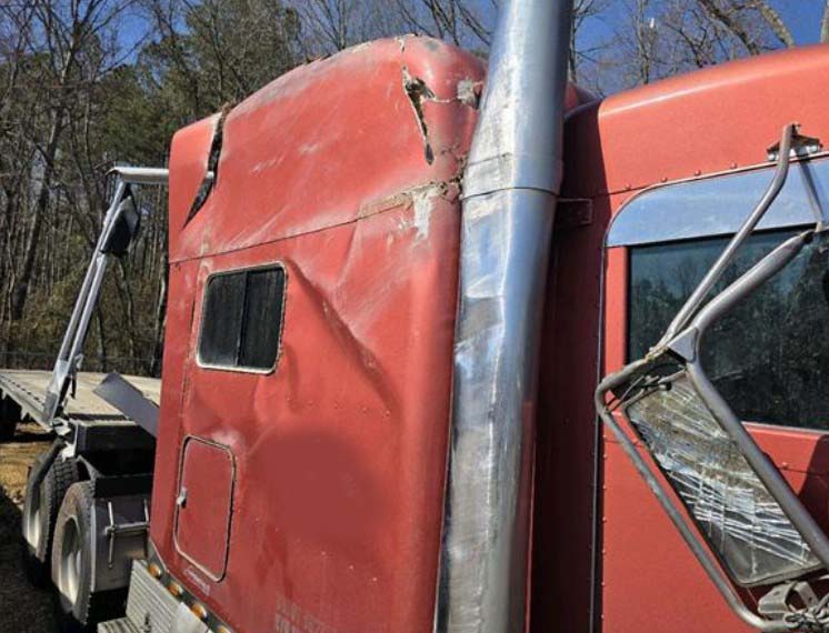 2015 Peterbilt 389 - Image 3