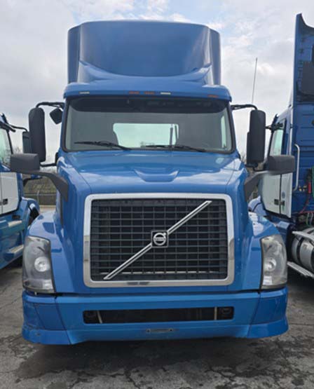 2015 Volvo VNL (897)