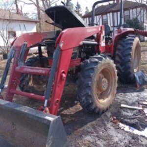 2016 Mahindra 5570 Tractor