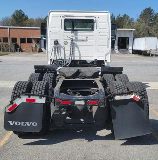 2016 Volvo VNL - Image 2