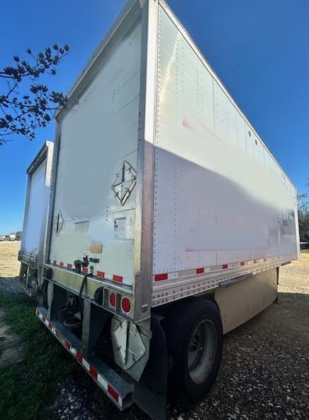 2017 Hyundai Trailer (2) - Image 2