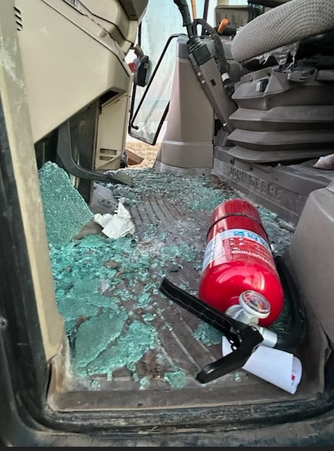 2017 John Deere 6130M Tractor - Image 6