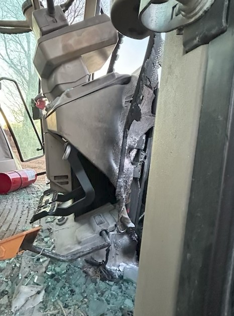 2017 John Deere 6130M Tractor - Image 7