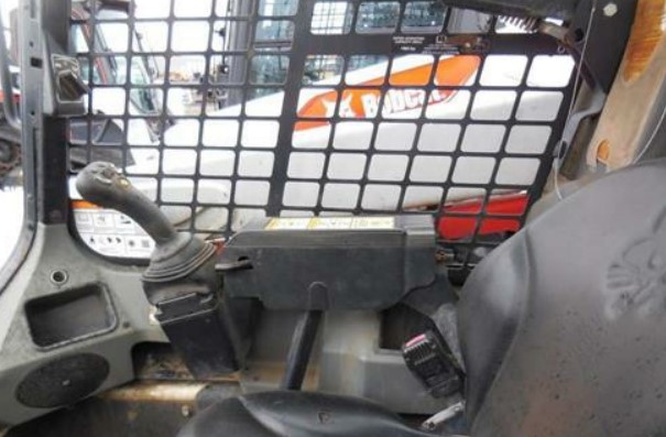2018 Bobcat T550 Skid Steer - Image 16