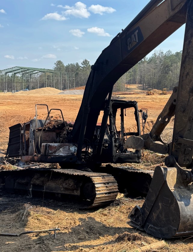 2019 Caterpillar 320 Excavator - Image 3