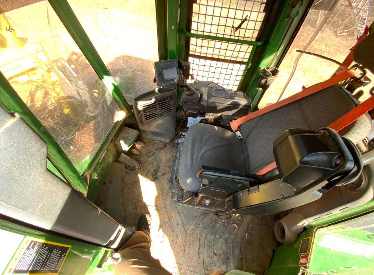 2019 John Deere 643L Feller Buncher - Image 24