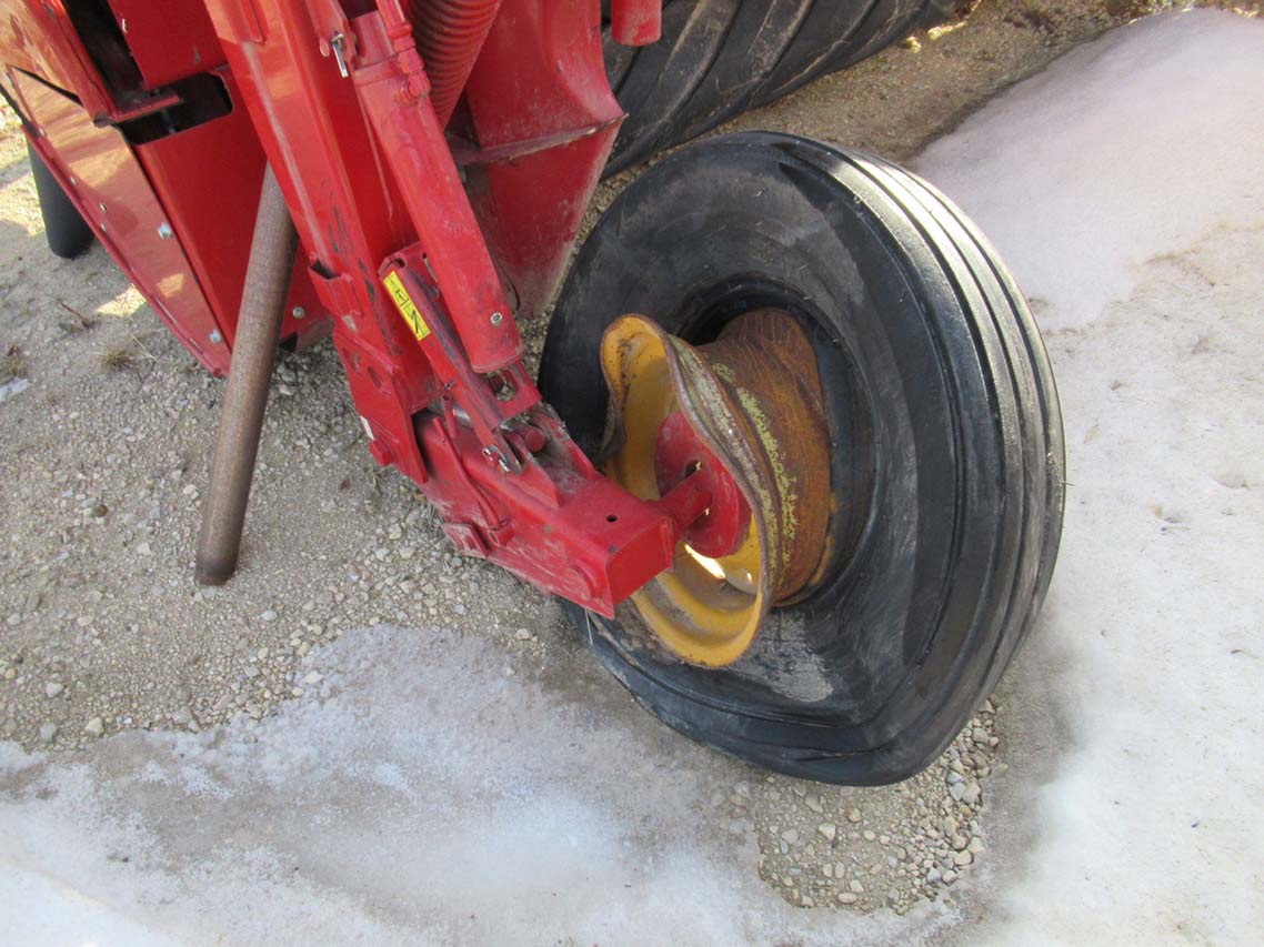 2019 New Holland Discbine 210 - Image 6