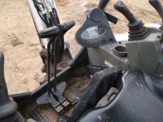 2020 Bobcat E35 Excavator - Image 21