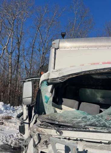 2020 Chevrolet LCF 4500HD Box Truck - Image 2