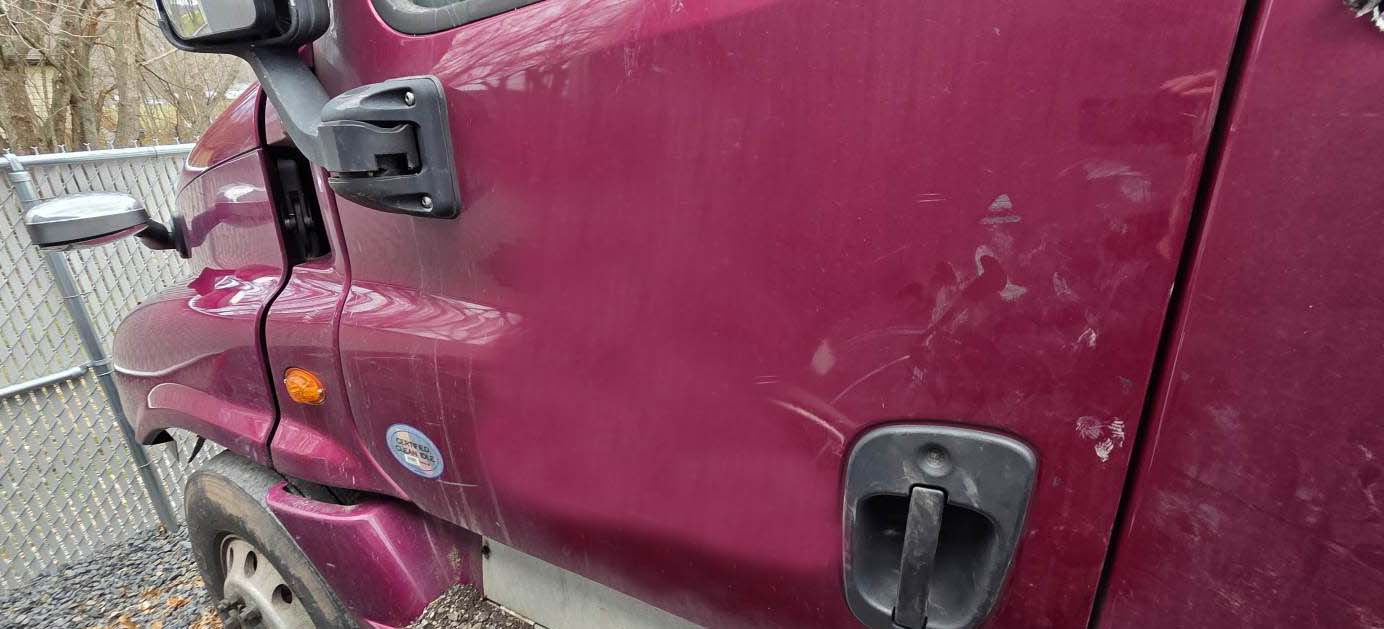 2020 Freightliner Cascadia - Image 14