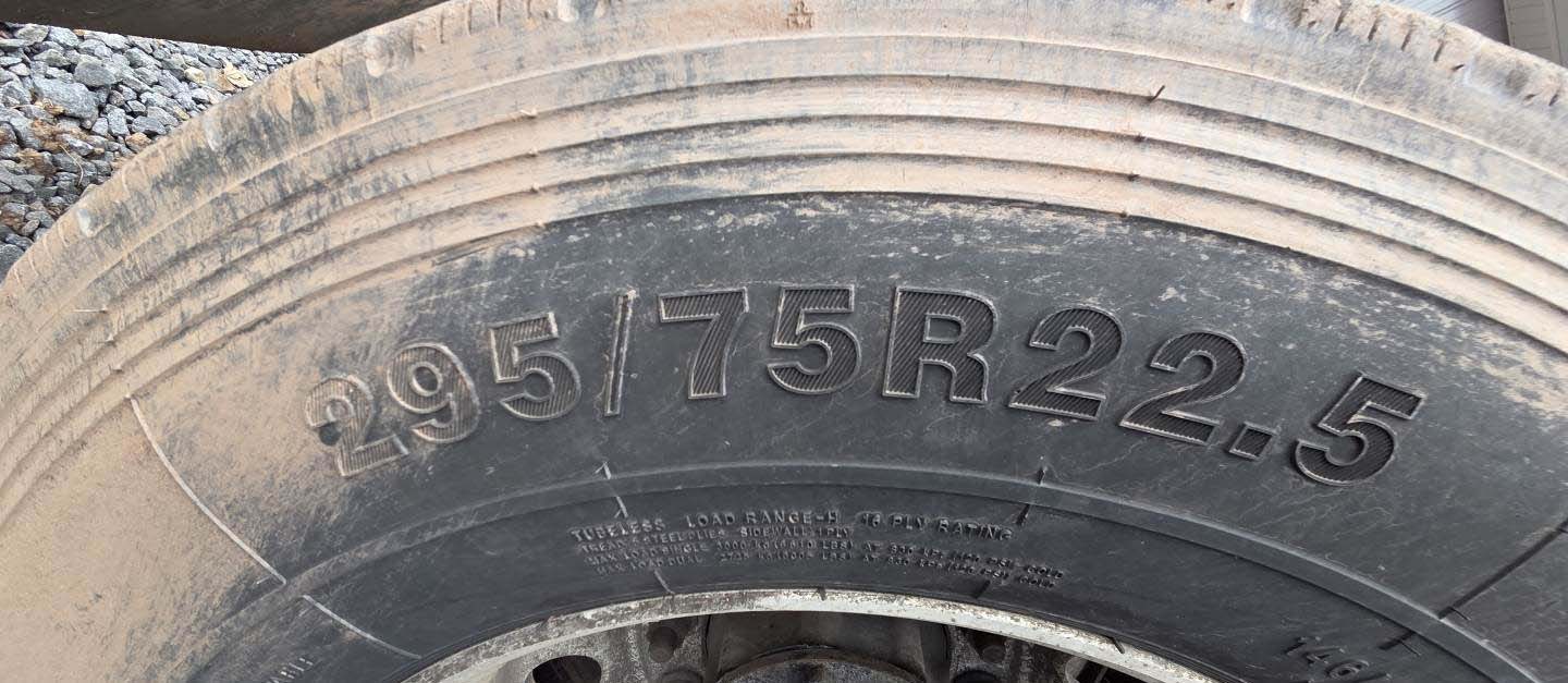 2020 Freightliner Cascadia - Image 20