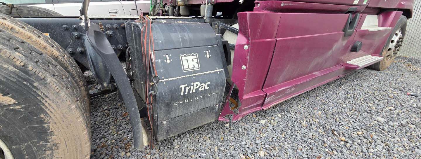 2020 Freightliner Cascadia - Image 4