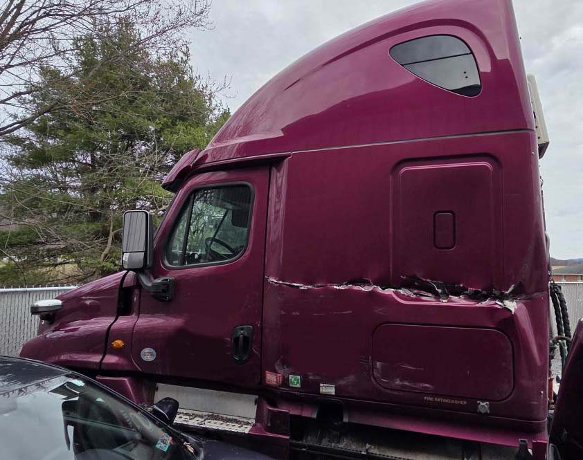 2020 Freightliner Cascadia - Image 6