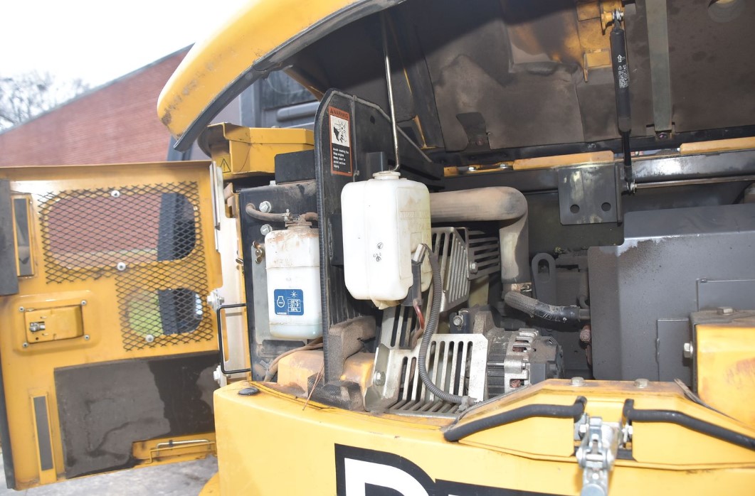 2021 John Deere 75G Excavator - Image 13