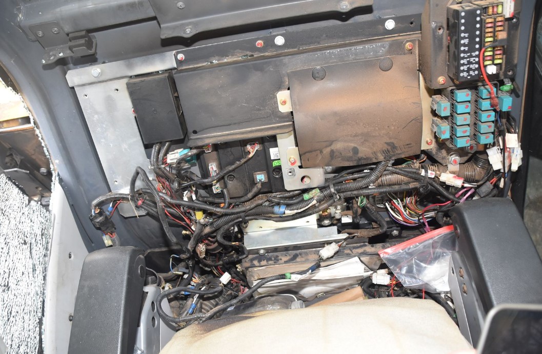 2021 John Deere 75G Excavator - Image 19