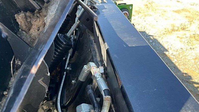 2021 MacDon FD140 Header - Image 12