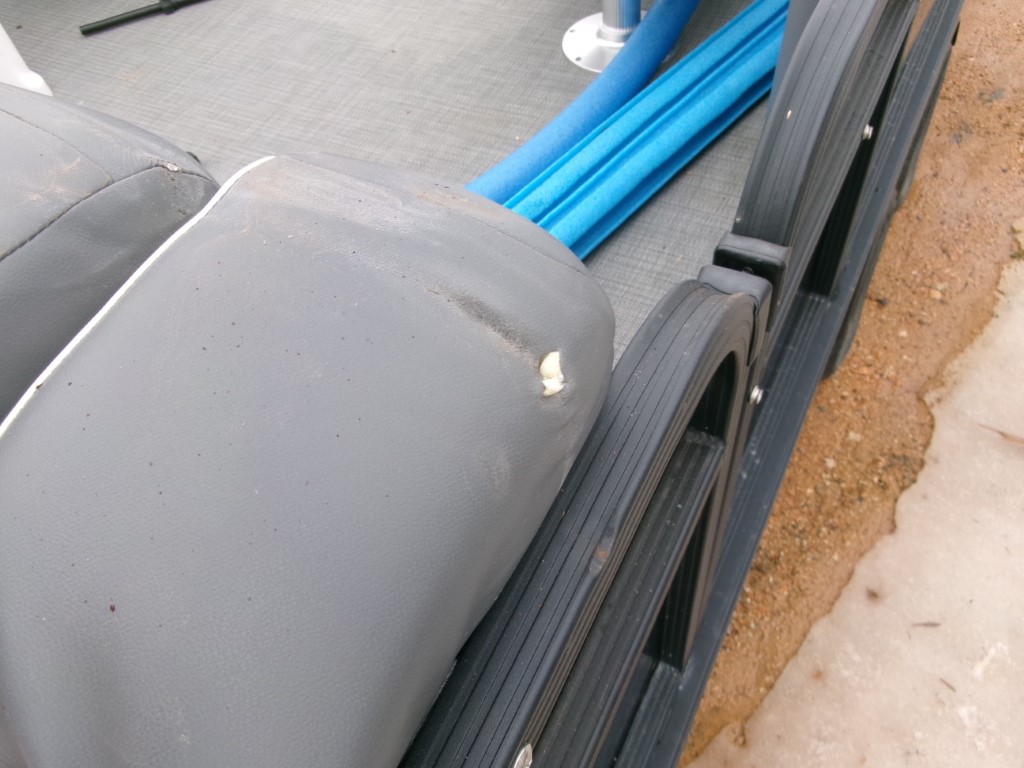 2021 Manitou 25′ Tri-Toon Boat - Image 16