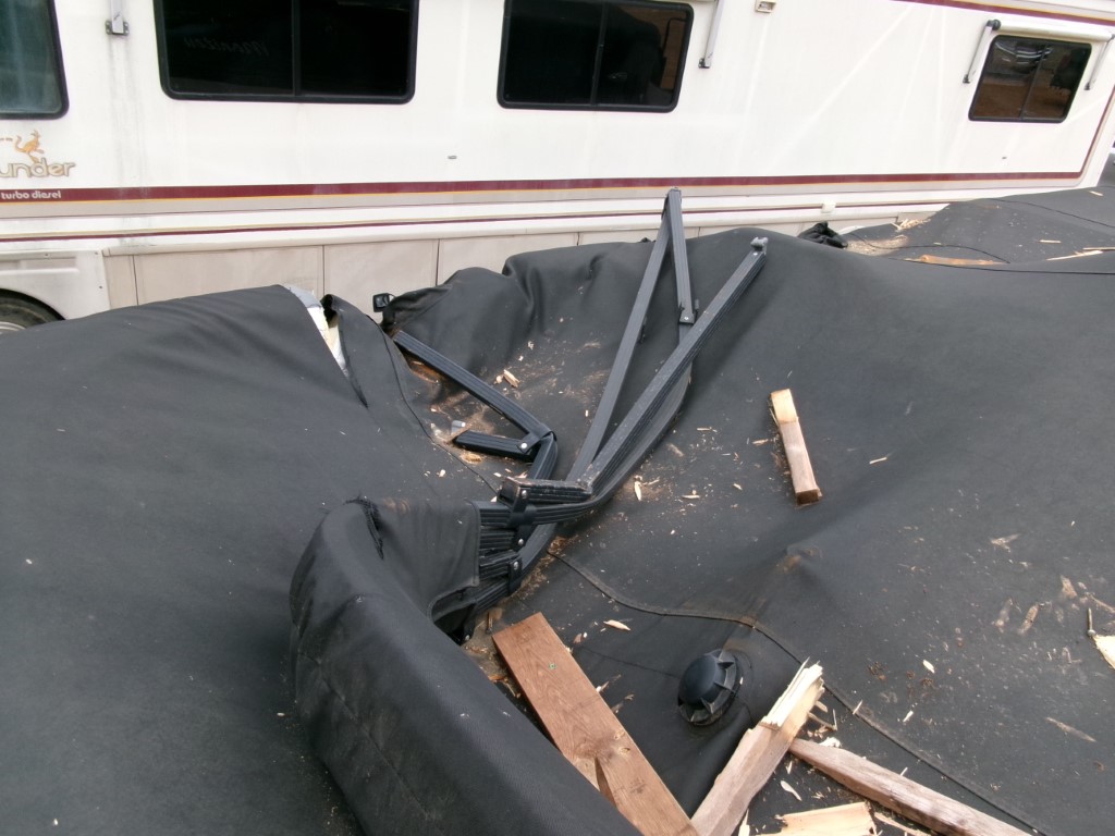 2021 Manitou 25′ Tri-Toon Boat - Image 27