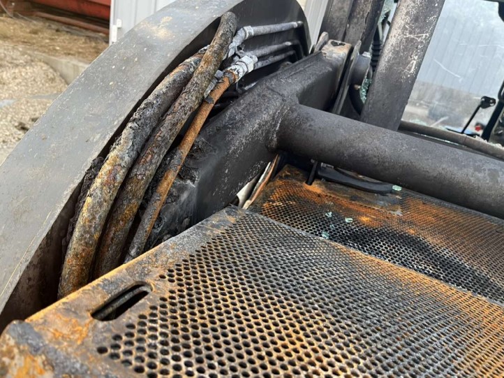 2021 New Holland C332 Compact Track Loader - Image 12