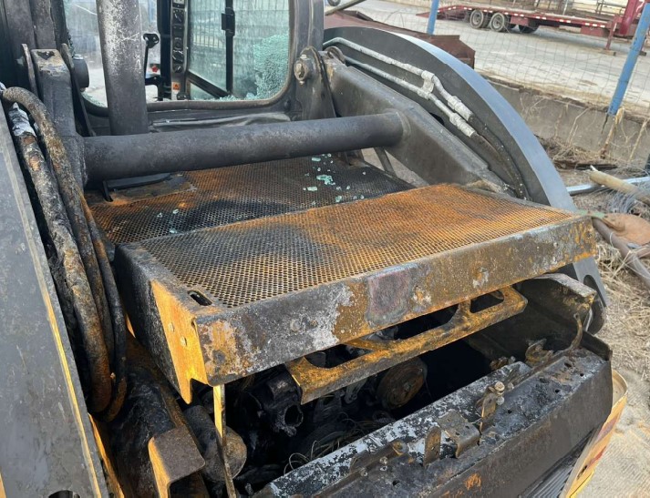 2021 New Holland C332 Compact Track Loader - Image 14