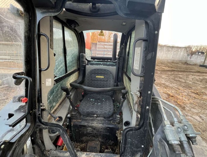 2021 New Holland C332 Compact Track Loader - Image 19