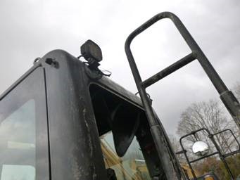 2021 SANY SY265C LC Excavator - Image 15