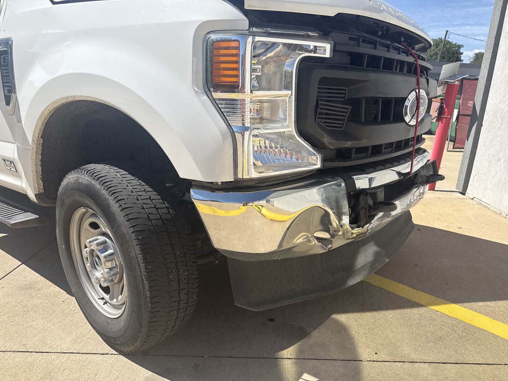 2022 Ford Super Duty F-250 - Image 2