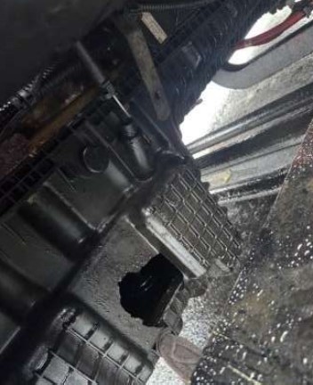 2022 Freightliner Cascadia 126 - Image 12