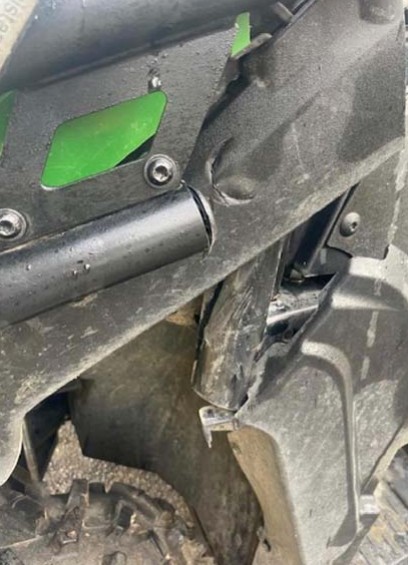 2022 John Deere Gator XUV 835E - Image 13