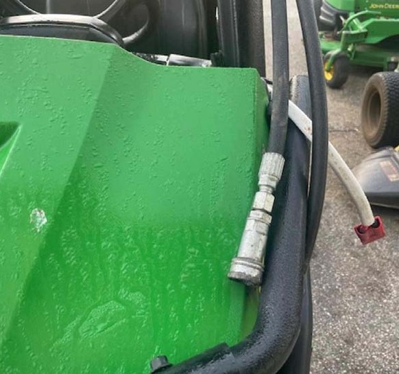 2022 John Deere Gator XUV 835E - Image 16