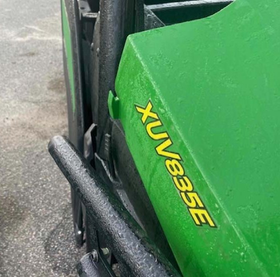 2022 John Deere Gator XUV 835E - Image 17