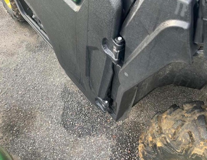 2022 John Deere Gator XUV 835E - Image 5