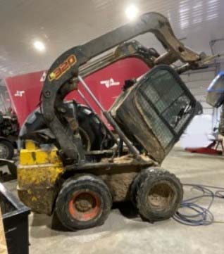 2022 New Holland L320 Skid Steer