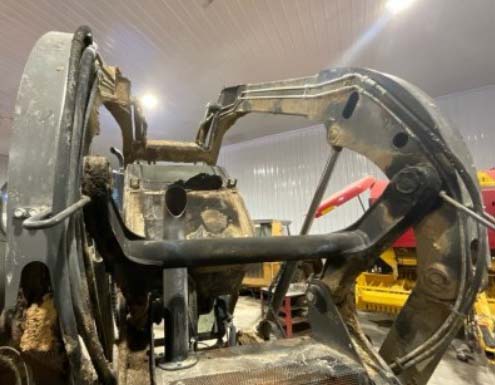 2022 New Holland L320 Skid Steer - Image 11