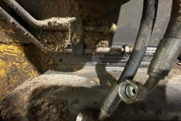 2022 New Holland L320 Skid Steer - Image 18