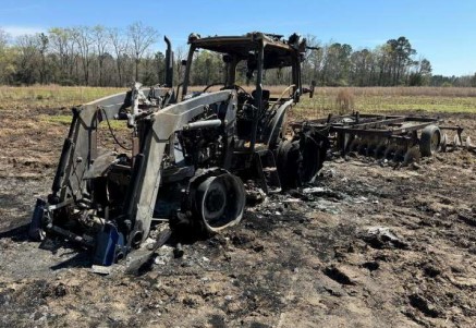 2022 New Holland Workmaster 105 Tractor - Image 5