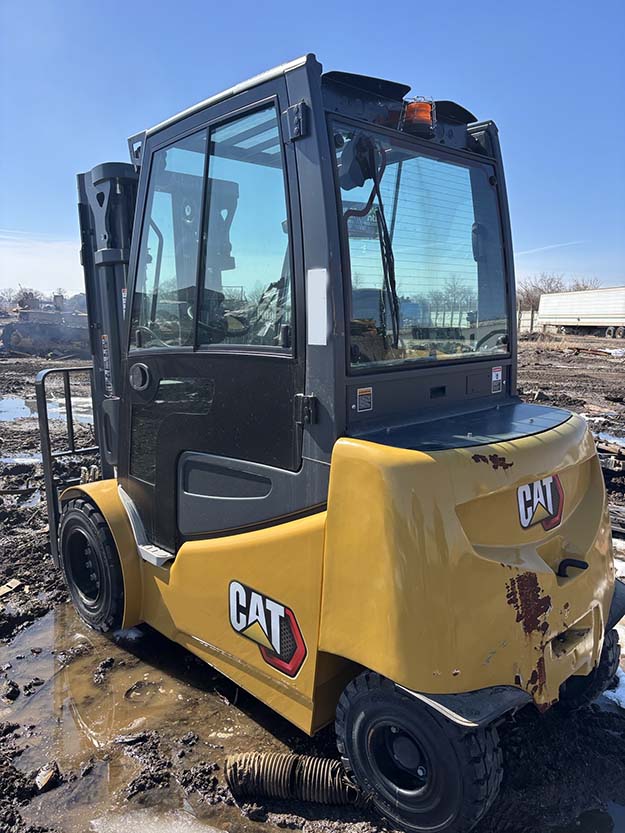 2024 Caterpillar 2EPC9000 Electric Forklift