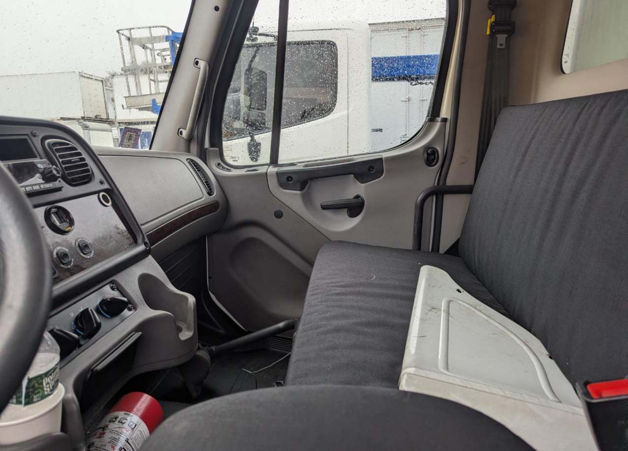 2023 Freightliner M2 - Image 5