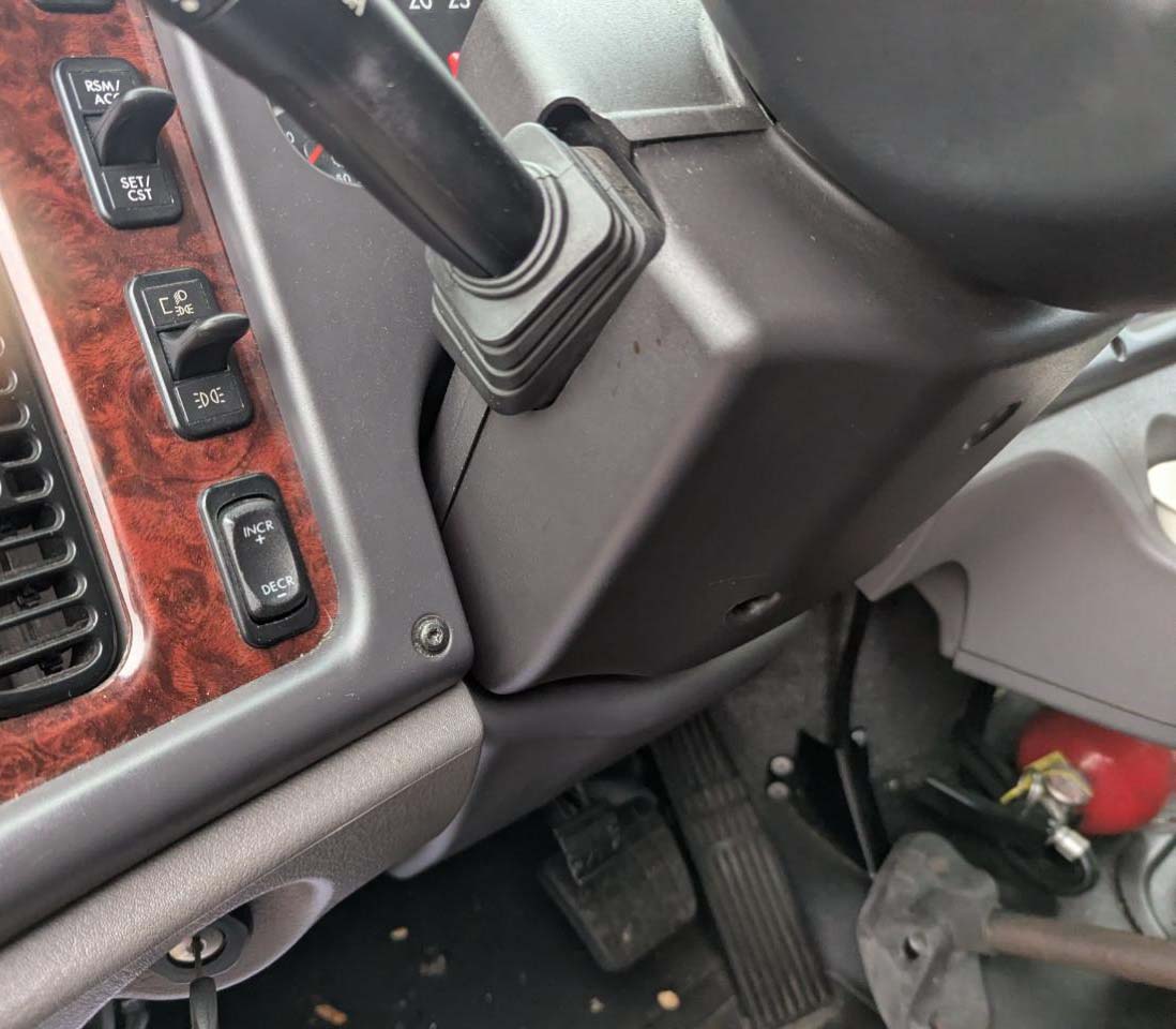 2023 Freightliner M2 - Image 7