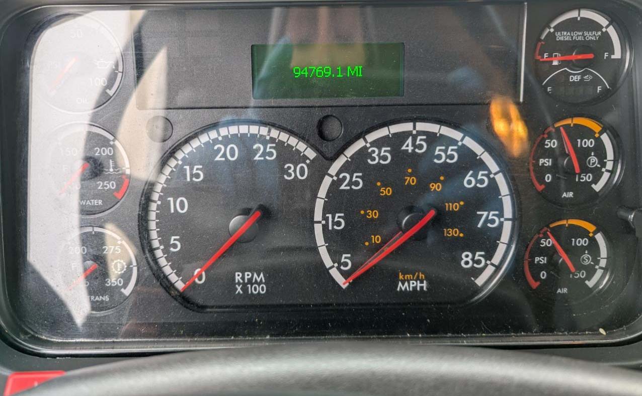 2023 Freightliner M2 - Image 9