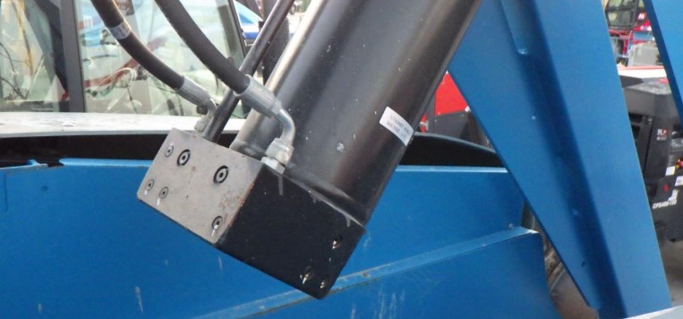 2023 Genie s-65 XC Boom Lift - Image 15