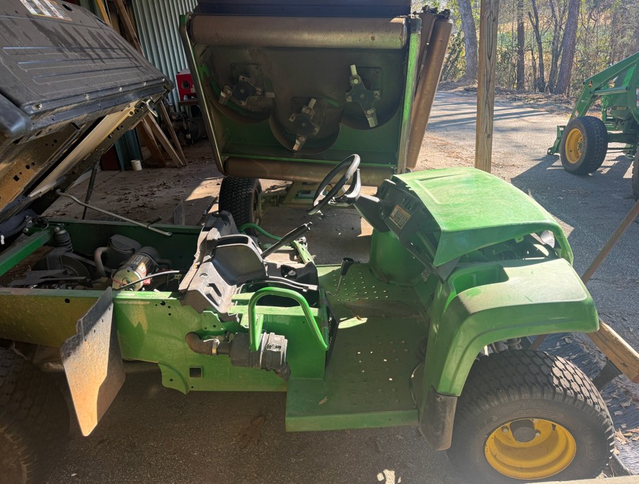 2023 John Deere Gator TX Turf - Image 6