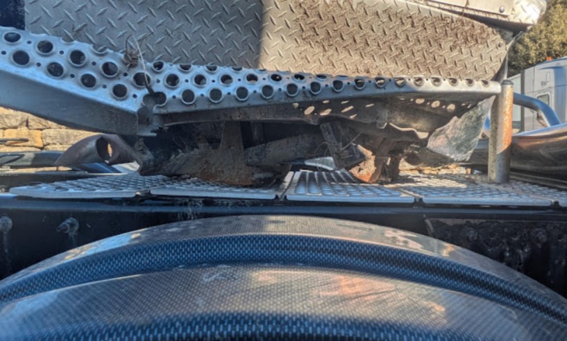 2023 Kenworth T880 - Image 21