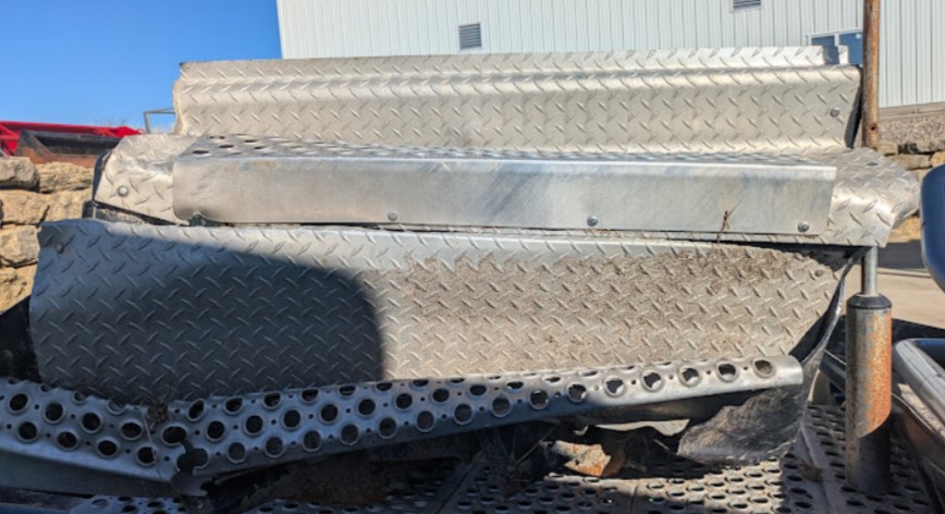 2023 Kenworth T880 - Image 25