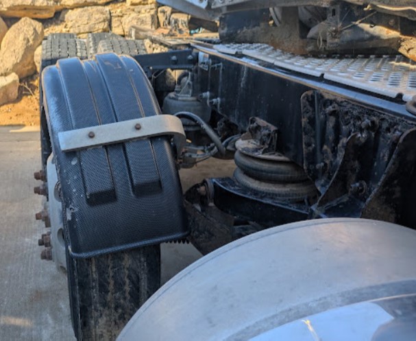 2023 Kenworth T880 - Image 33