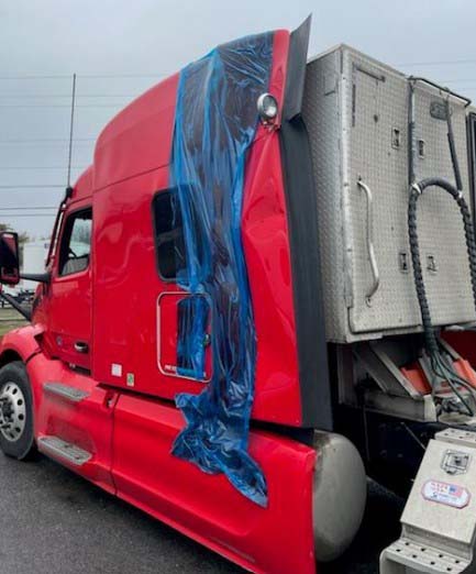 2023 Peterbilt 579 - Image 6