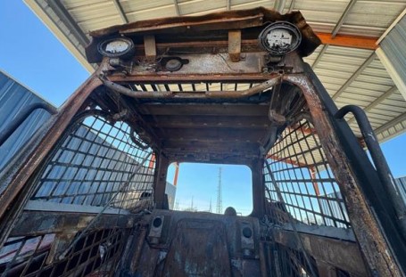 2023 Takeuchi TL12R2 Skid Steer - Image 25